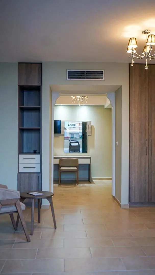Agnes Deluxe Hotel 페프코초리